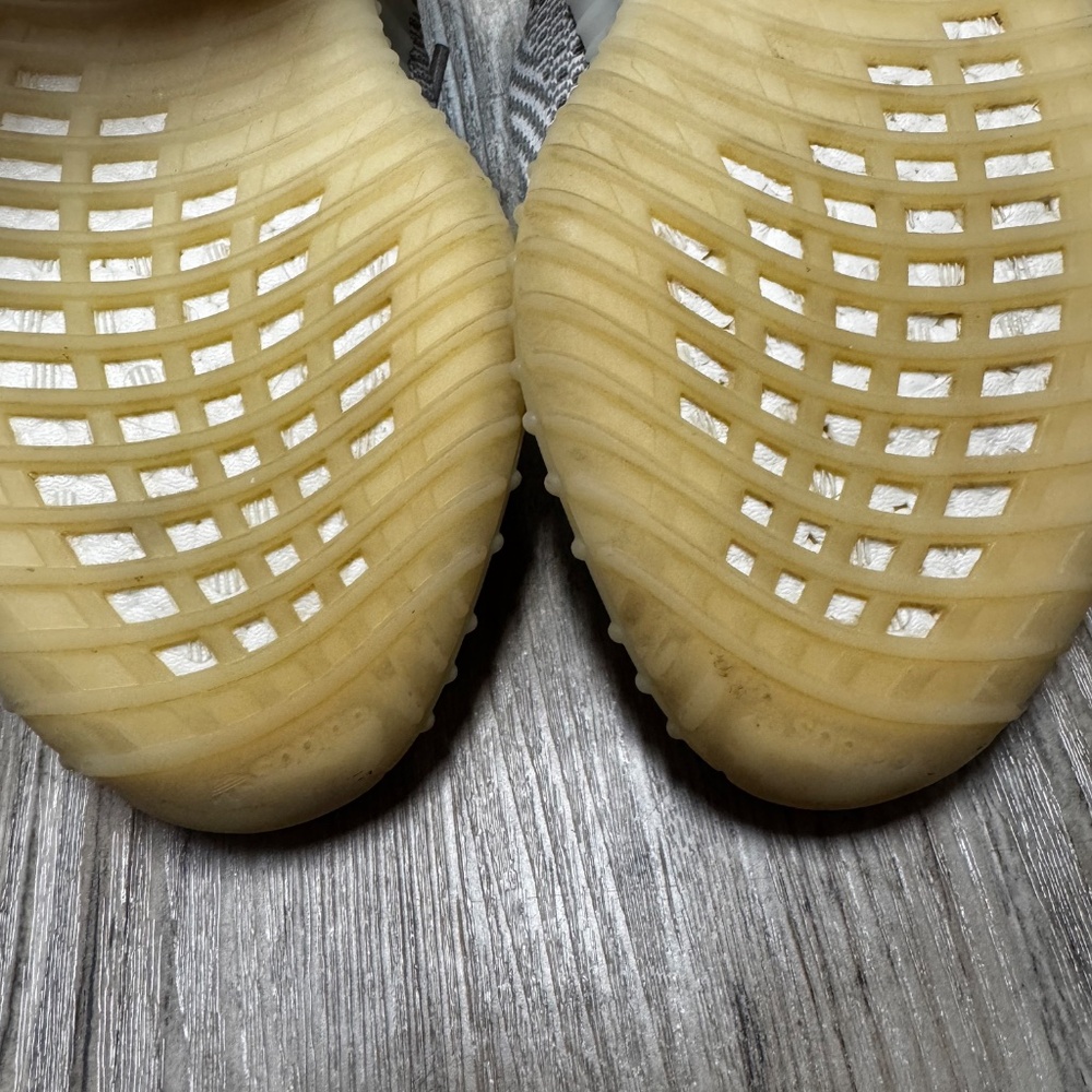 Yeezy 350 Static (Non-Reflective) - Picture 5 of 7